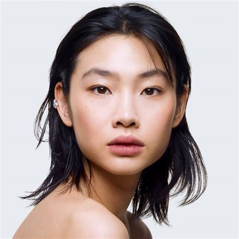 hoyeon jung chanel
